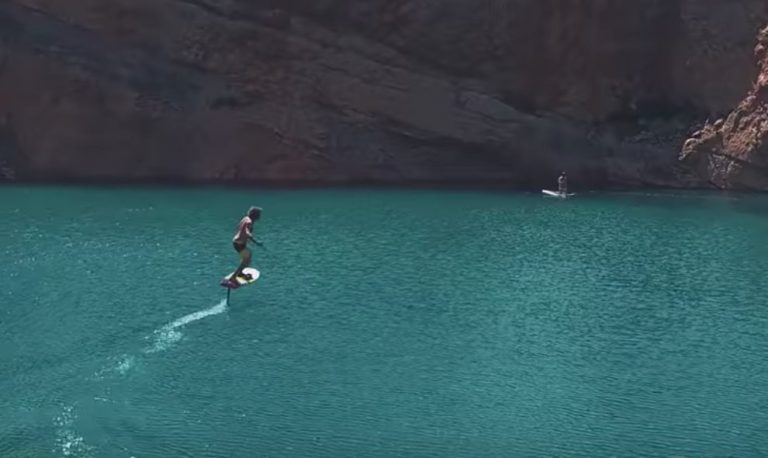 THE HOLE - Self propelled foil board
