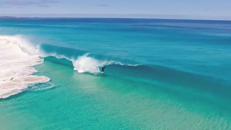 Matt Wizey Airbrushed in Perfection. South West Oz. Clip: @Azure_co