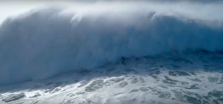 Axi Muniain . Naza Bomb Collection #001- [Drone] [Big Wave] [Nazaré]