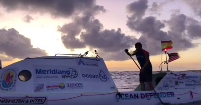 Antonio De La Rosa Paddle Boat SUP Pacific Crossing- extended version