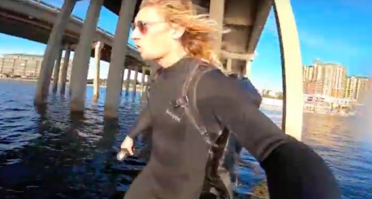 E-FOIL TOWING A JET SKI