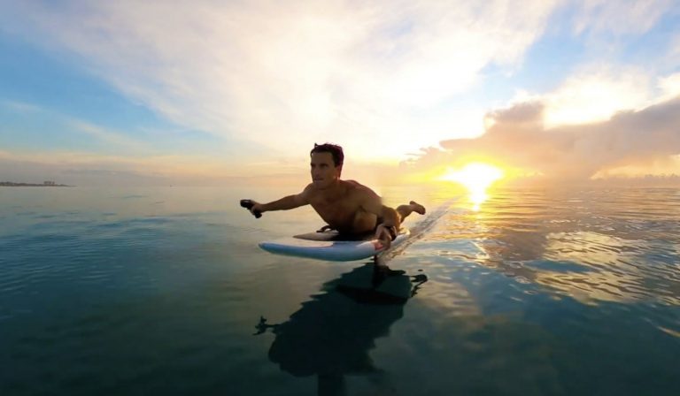 Efoil - Unreal sunrise on an "Electric Hydrofoil"