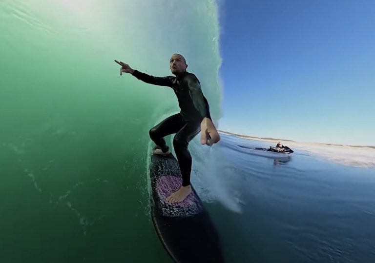 The Pros Are Greeted With Perfect Surf At South Straddie | No Contest S5E3