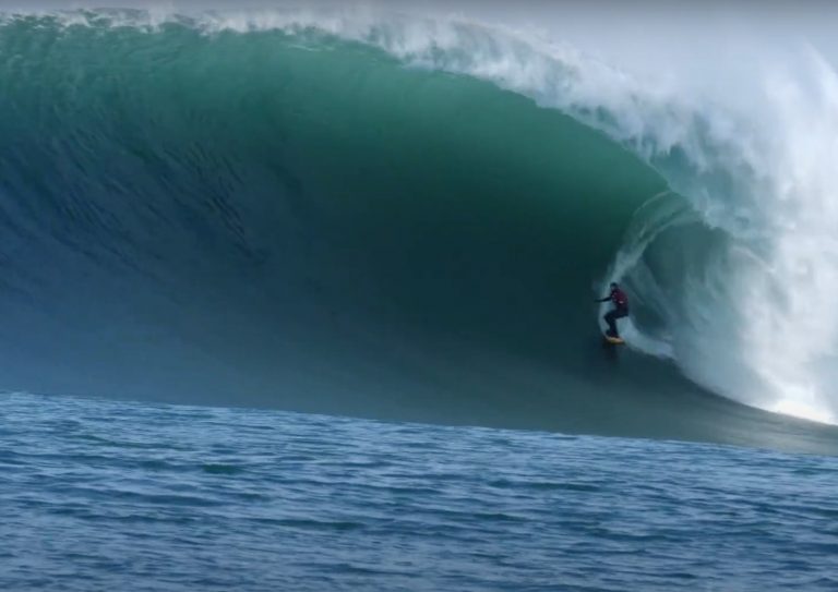 Peter Mel Barreled at MAVERICKS -JANUARY 8 2021 [RAW CLIP]