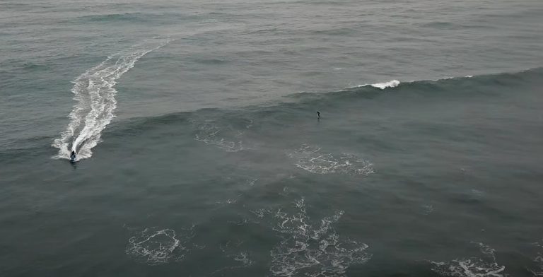 Tow-Foil NAZARE, PORTUGAL - Court In The Act Freeride #VLOG 175