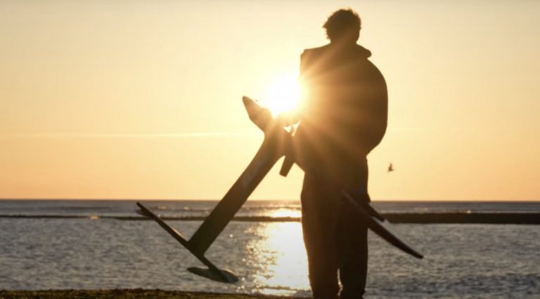 Welcome in the surf foil world with AFS