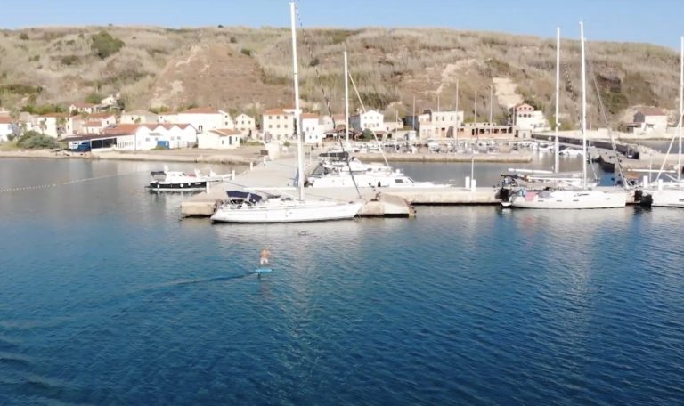 Pumpfoiling at the beautiful island of susak