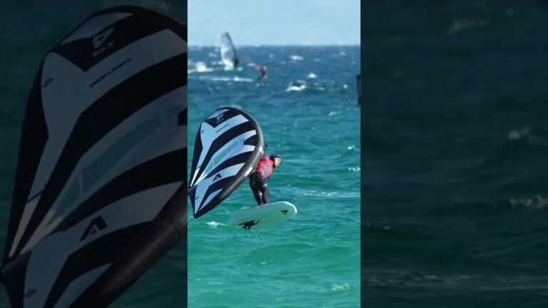 Dropping a perfect score! #tarifa #watersports #wingfoil