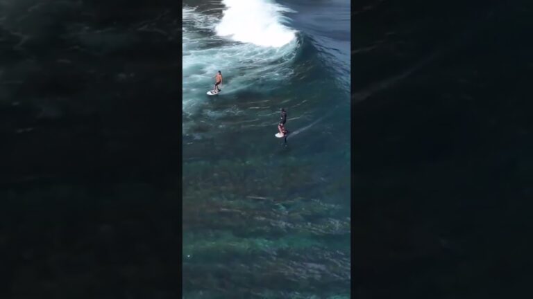 @benjaminquadros e @lalpetroni in #bali @jaybutton_plz #sabfoil #hydrofoil #madeinitaly #foilsurf