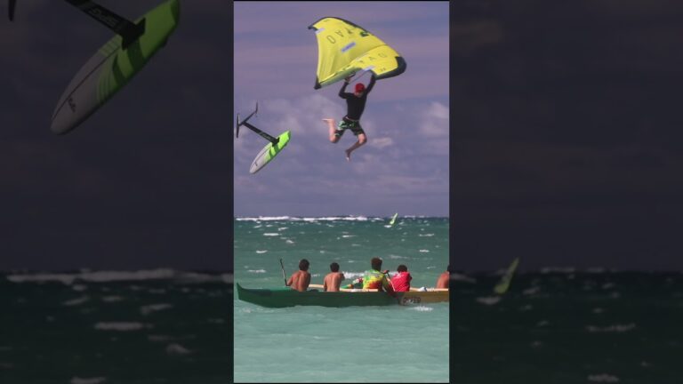 FLYING IN HAWAII