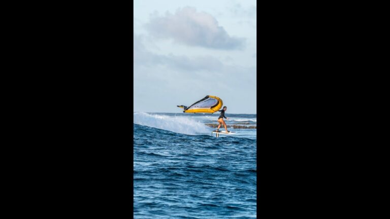 @vrinhamal found her wingfoiling paradise in Los Roques.
