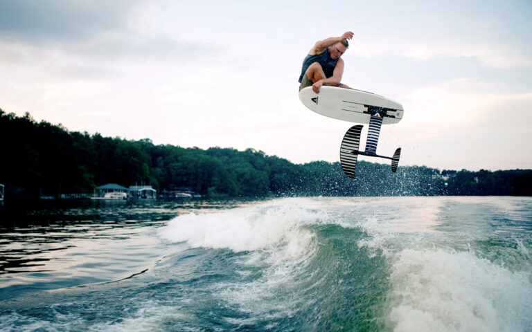 Wing Foiling, SUP and Surf Reviews - Wake and Tow