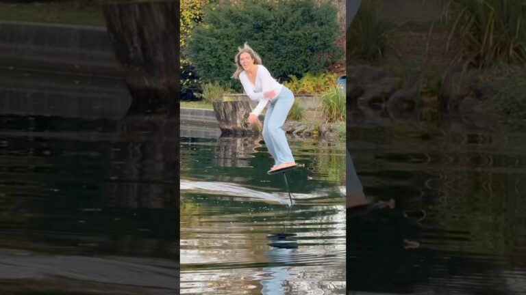 Is she really pumpfoiling in jeans?! #watersports #pumpfoiling #sportsgirl
