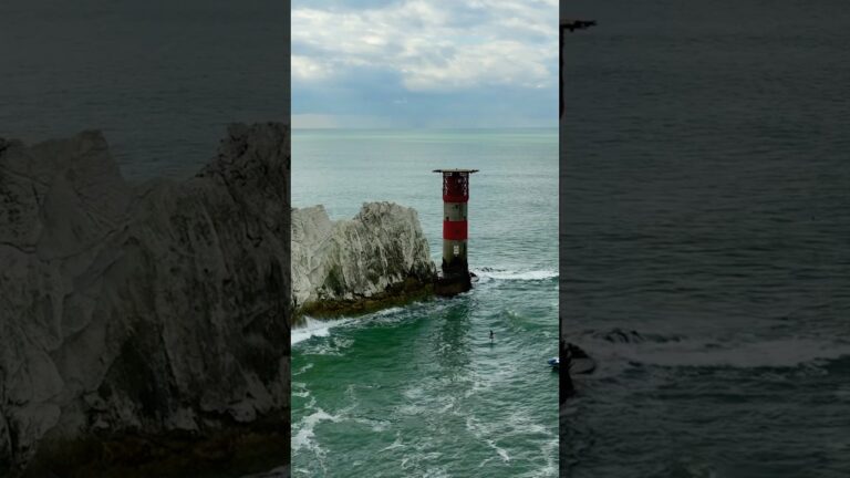 Finding new slabs! #courtintheact #foilsurfing #surffoil #surfing #freeride #lighthouse
