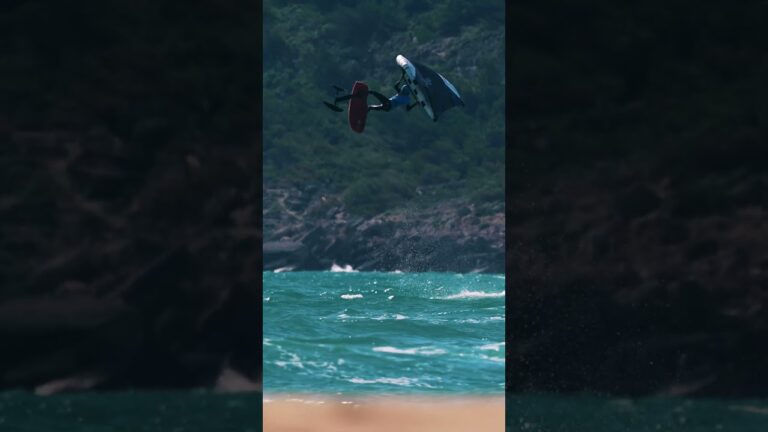Another gem from this year’s Mondial du Vent featuring Marius! #wingfoil #wingfoiling