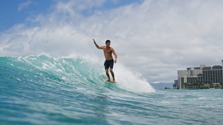 Town Sessions: EO Handshapes at Queens, Waikīkī