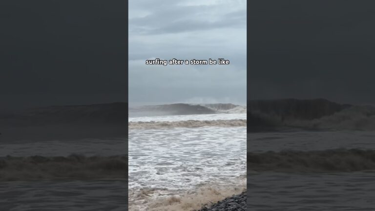 Stormy waves at Punta Roca