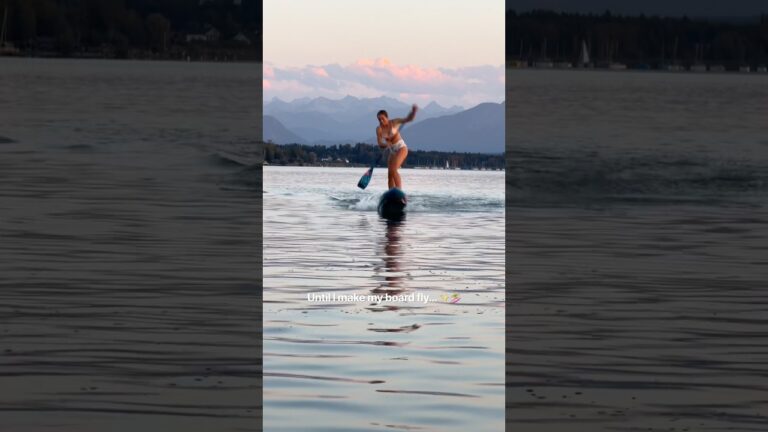 This watersports discipline is SO hard!‍#SUP #Foiling #paddleup #Surfgirl #lake #sportgirl