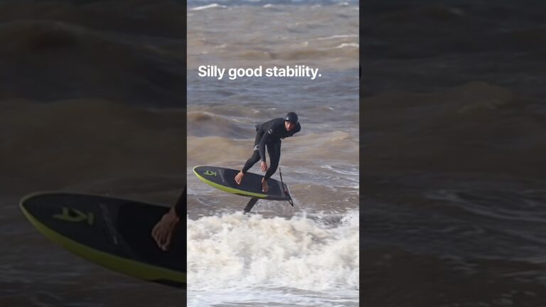 I’ve never turned better. #foil #surf #surfoil #snowboarding #unifoil #parawing