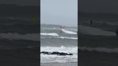 Off it’s face. #foil #parawing #windsurf #wales #surf #downwind #brm #unifoil #windsport