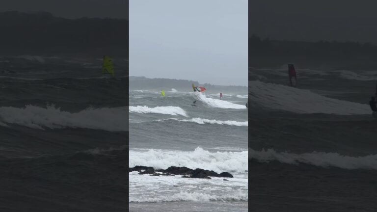 Off it’s face. #foil #parawing #windsurf #wales #surf #downwind #brm #unifoil #windsport